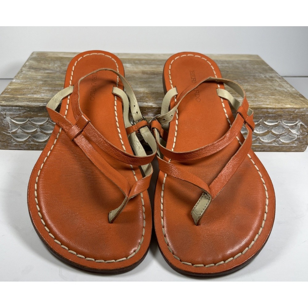 Bernardo  Sandal Thong Leather Flip Flops 10 m Women's ORANGE Boho Style